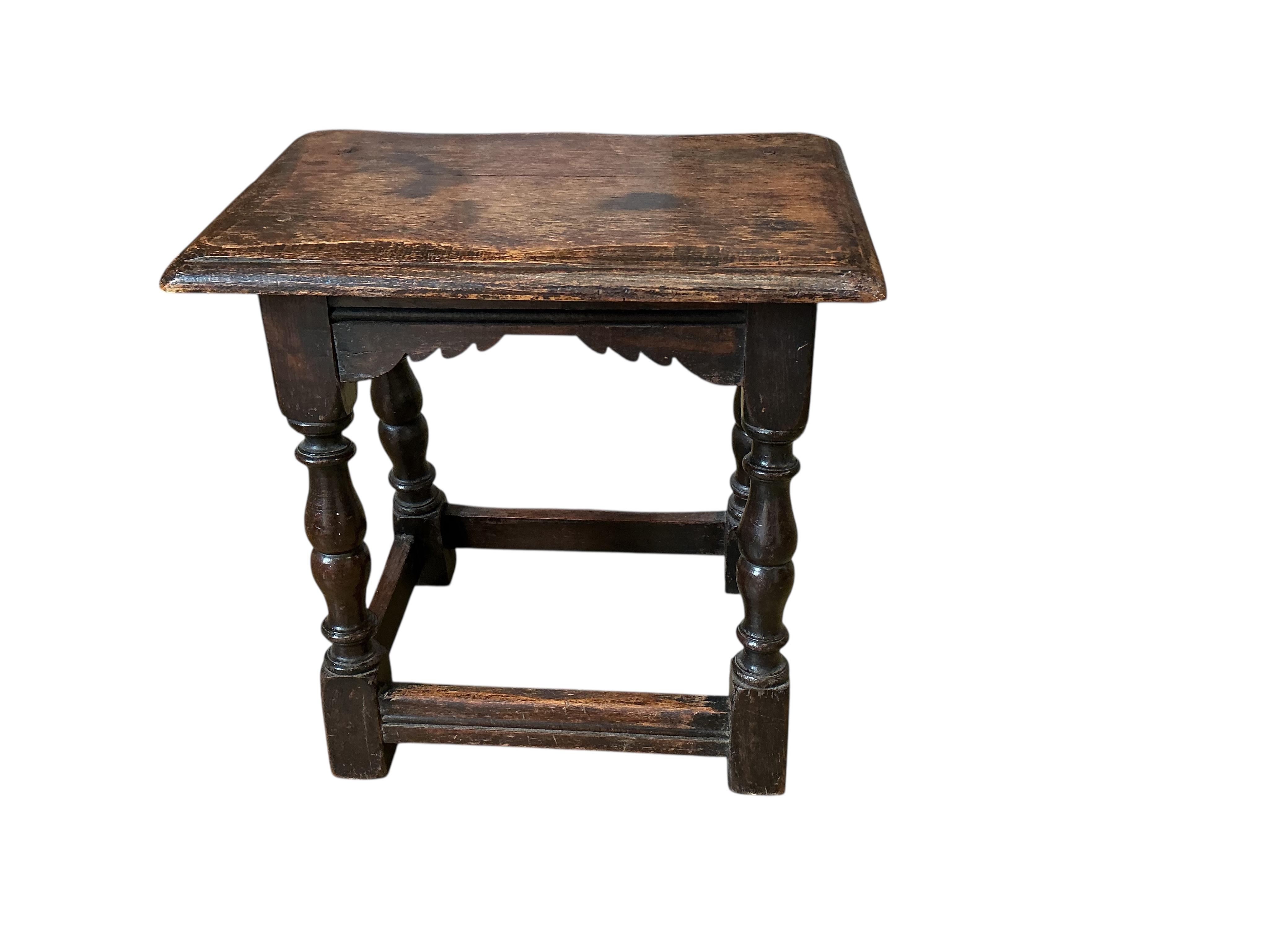 An 18th century style oak joint stool, width 45cm, depth 29cm, height 46cm
